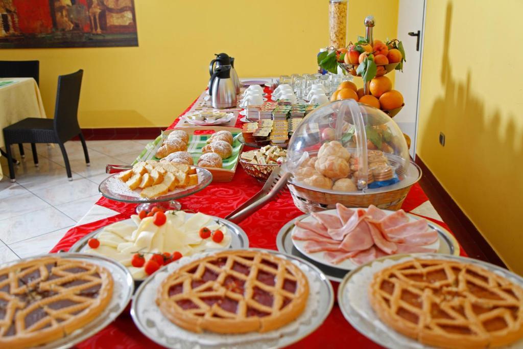 Diana Inn Accommodations 폼페이 외부 사진